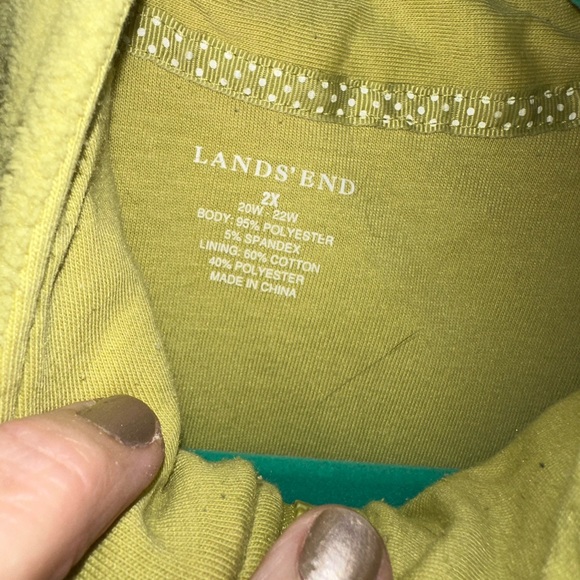 2X Lands End Green Vest.  MUST BE BUNDLED - Picture 5 of 8